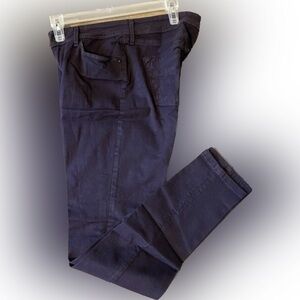 Levi’s Purple Leggings, Waist 30, Like new. No signs of wear or stains